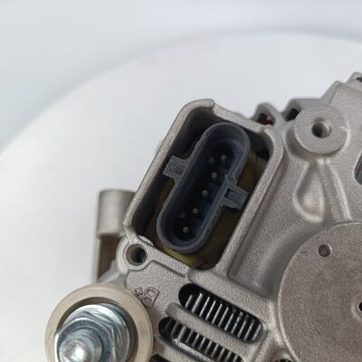 Alternateur YTM M315 24V 110A 10PK pour DX380-9 390-9C à injection électronique Scania 2035629 pièces détachées
