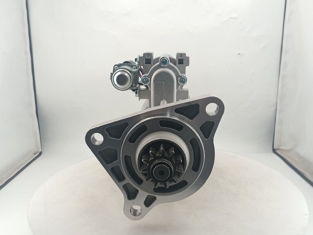 Démarreur de moteur 24V 8KW 11T pour moteurs diesel Isuzu avec accessoires