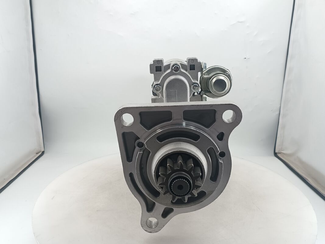 Démarreur de moteur 24V 8KW 11T pour moteurs diesel Isuzu avec accessoires